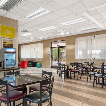 Quality Inn Near Speedway Wilkesboro Esterno foto