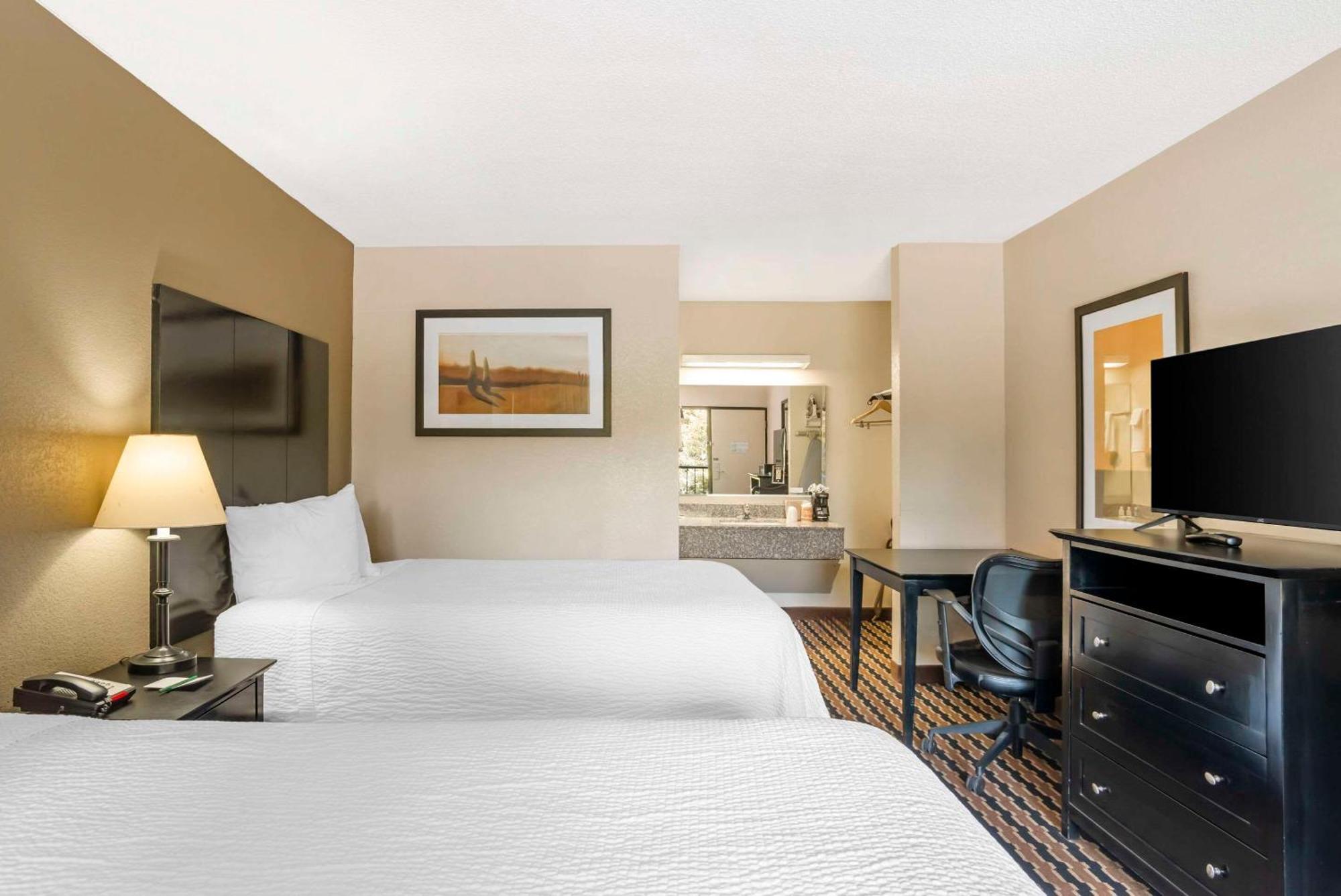 Quality Inn Near Speedway Wilkesboro Esterno foto